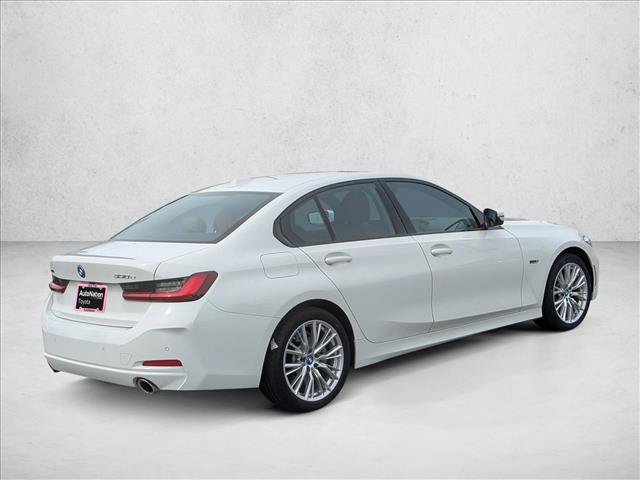 Used 2023 BMW 330e xDrive w/ Premium Package image 8