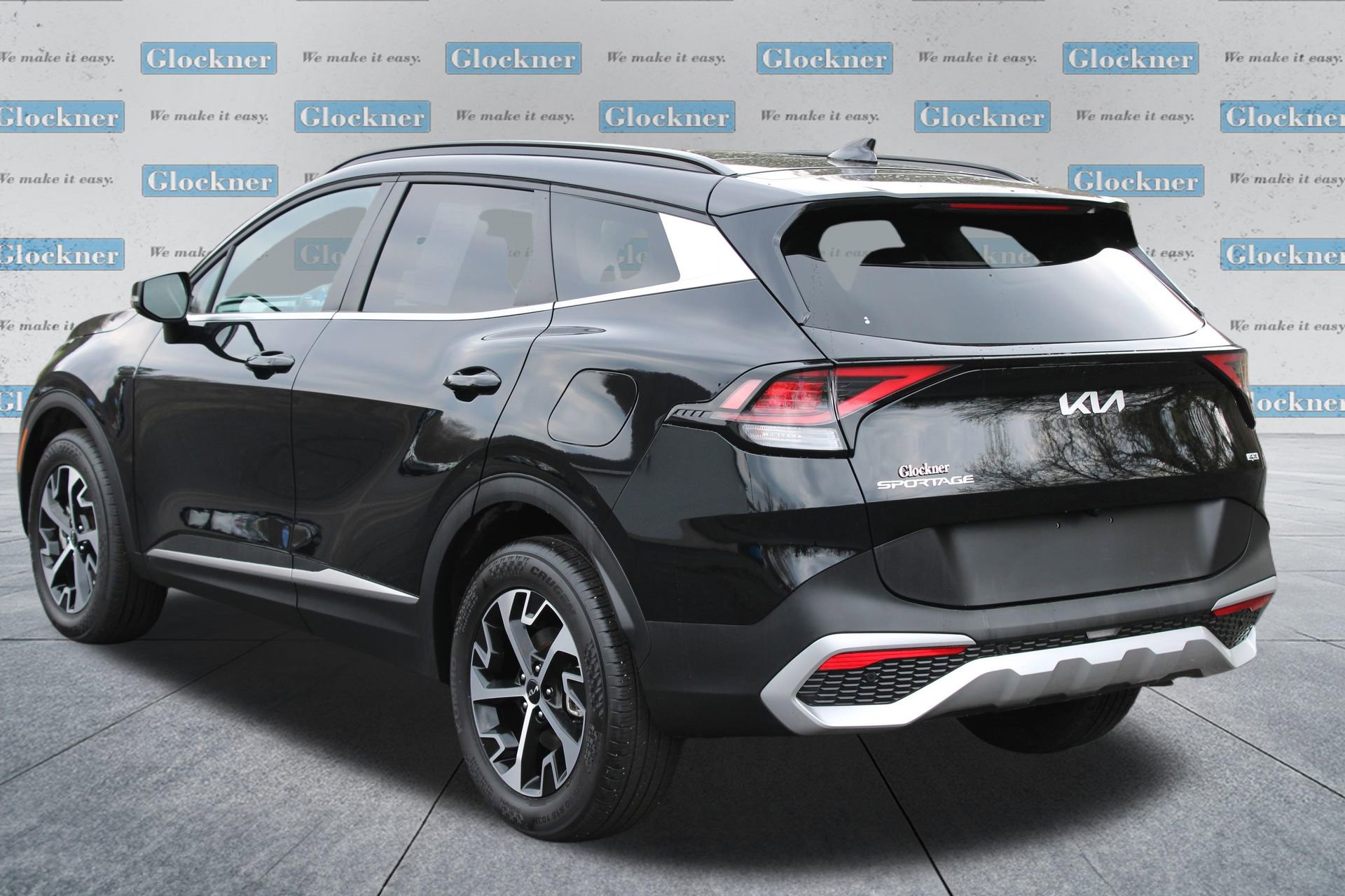 Used 2025 Kia Sportage EX w/ Premium Package image 8