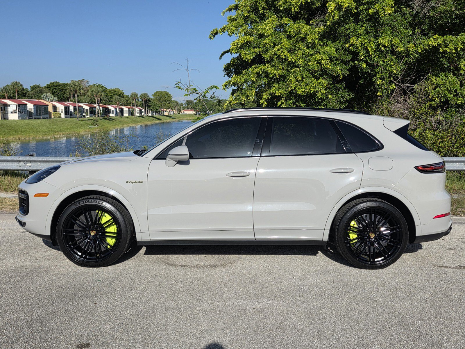 Used 2021 Porsche Cayenne Turbo S AWD/4WD image 7