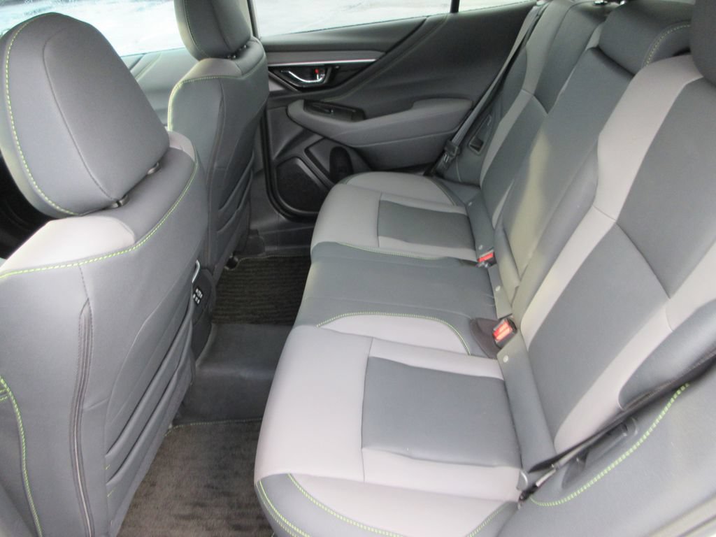 Used 2025 Subaru Outback Onyx Edition AWD/4WD image 14