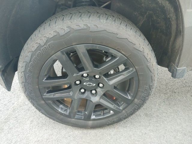 Used 2024 Chevrolet Colorado Z71 w/ Z71 Convenience Package 2 image 12