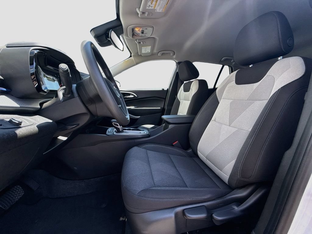 Used 2026 Chevrolet Trax LS FWD image 20