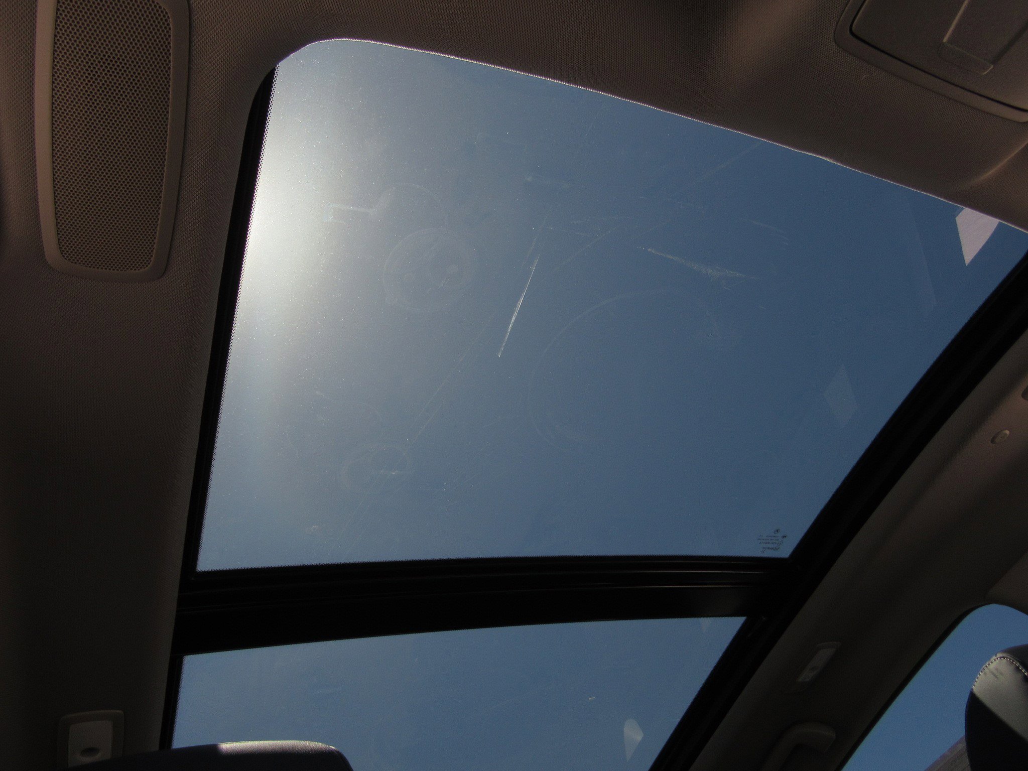 Certified 2025 Acura RDX SH-AWD w/ Technology Package image 8