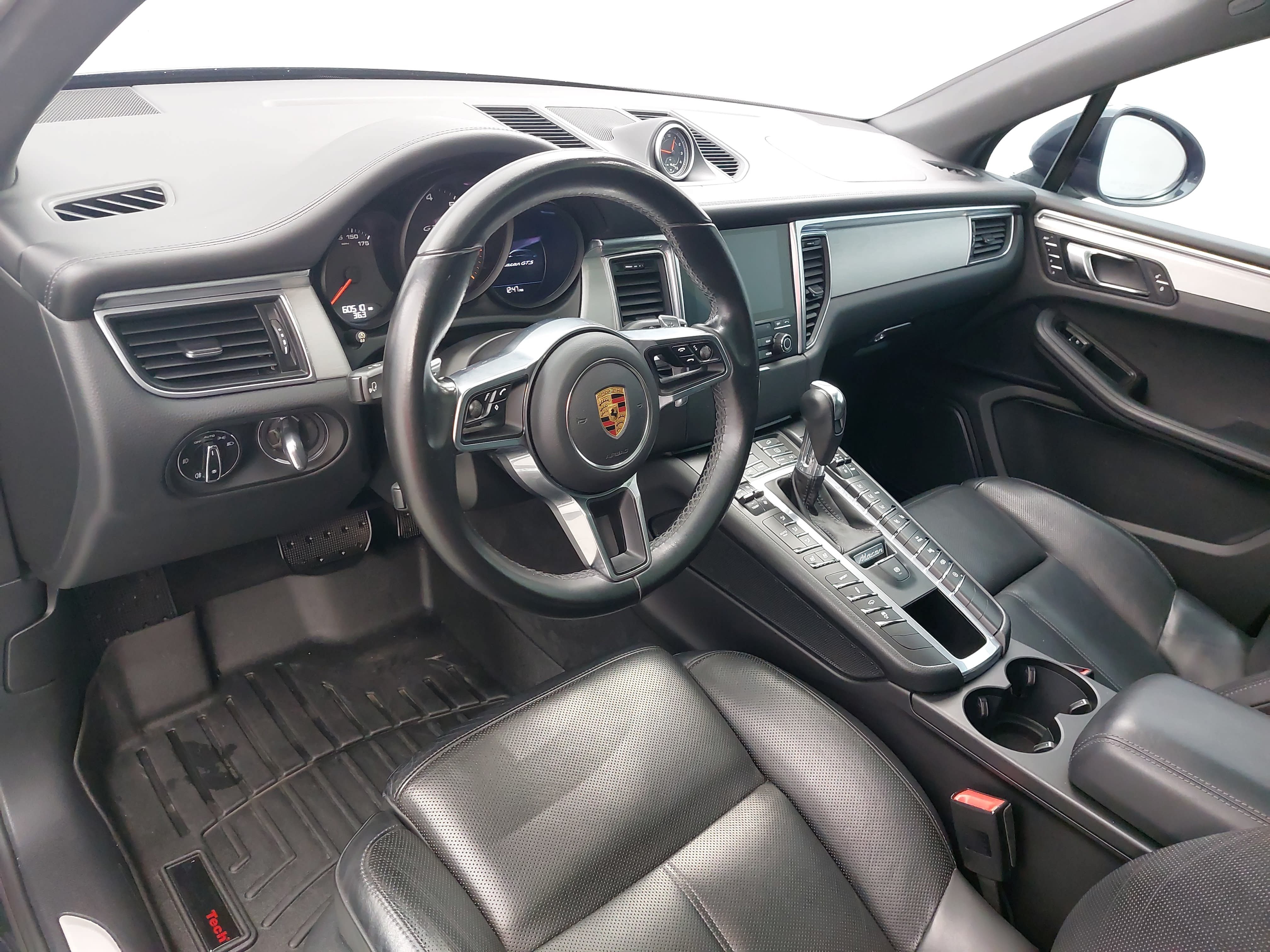 Certified 2017 Porsche Macan GTS AWD/4WD image 18