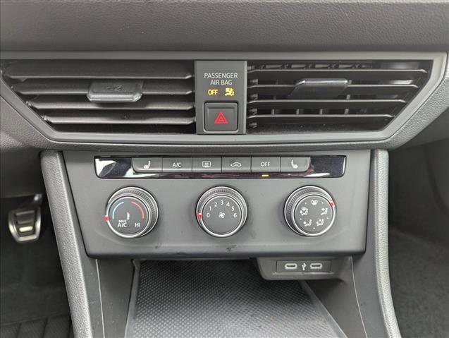 Used 2024 Volkswagen Jetta Sport image 19
