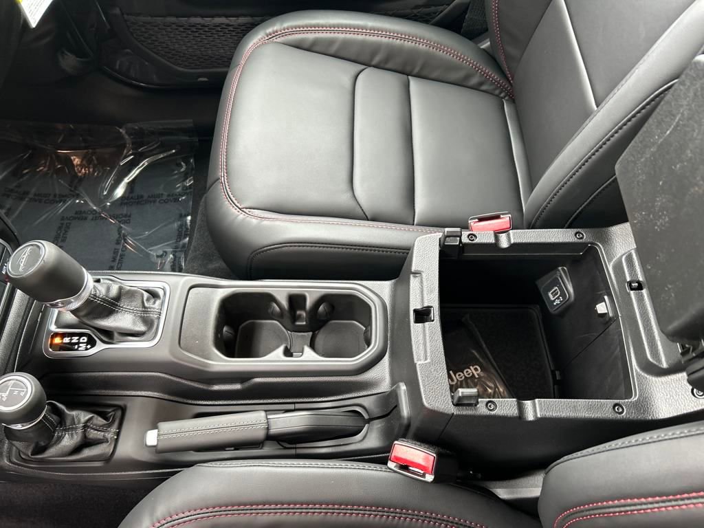 New 2025 Jeep Gladiator Rubicon w/ Safety Group image 18