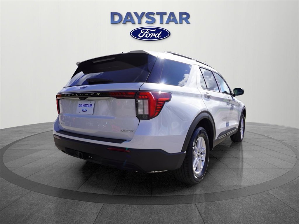 New 2026 Ford Explorer Active image 4