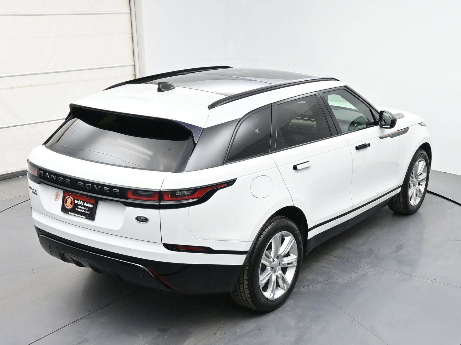 Used 2019 Land Rover Range Rover Velar R-Dynamic SE AWD/4WD image 35