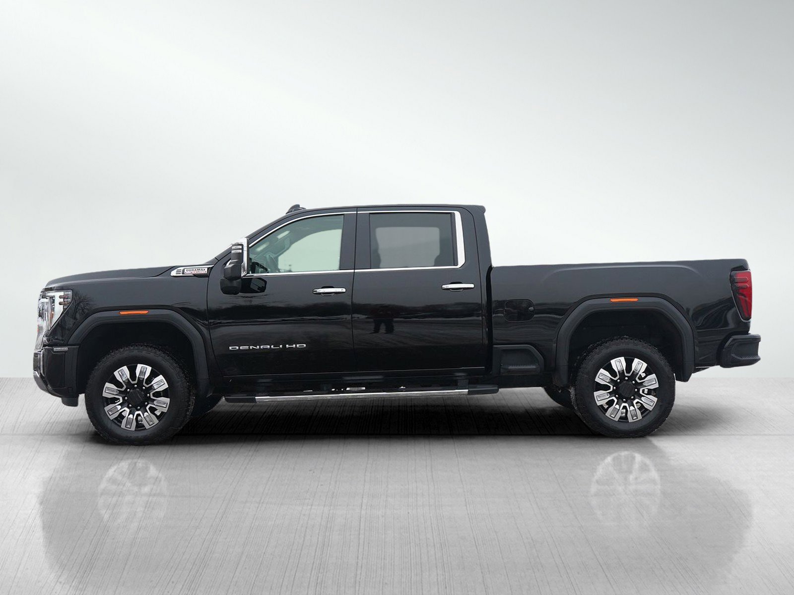 Used 2025 GMC Sierra 3500 Denali w/ Denali Reserve Package image 2