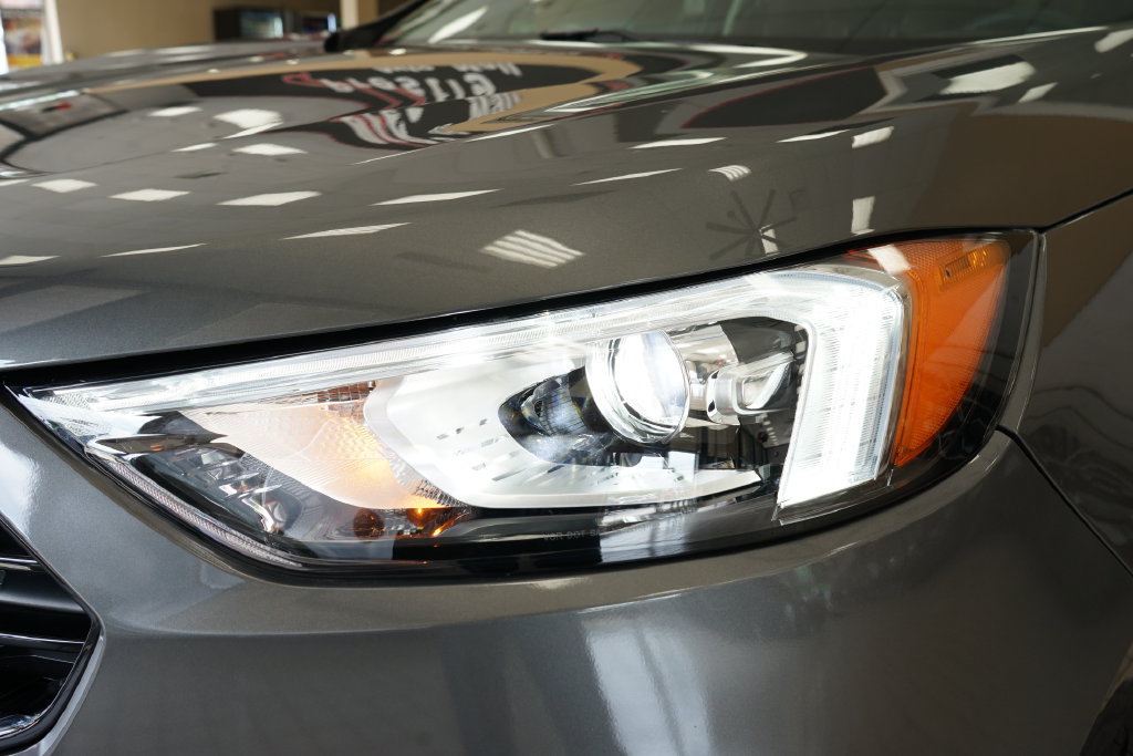 Used 2023 Ford Edge SE w/ Black Appearance Package AWD/4WD image 21
