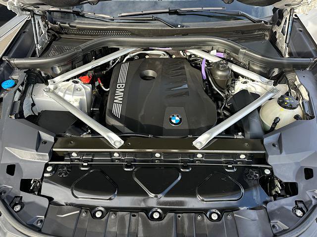 Certified 2024 BMW X6 xDrive40i w/ Executive Package image 15