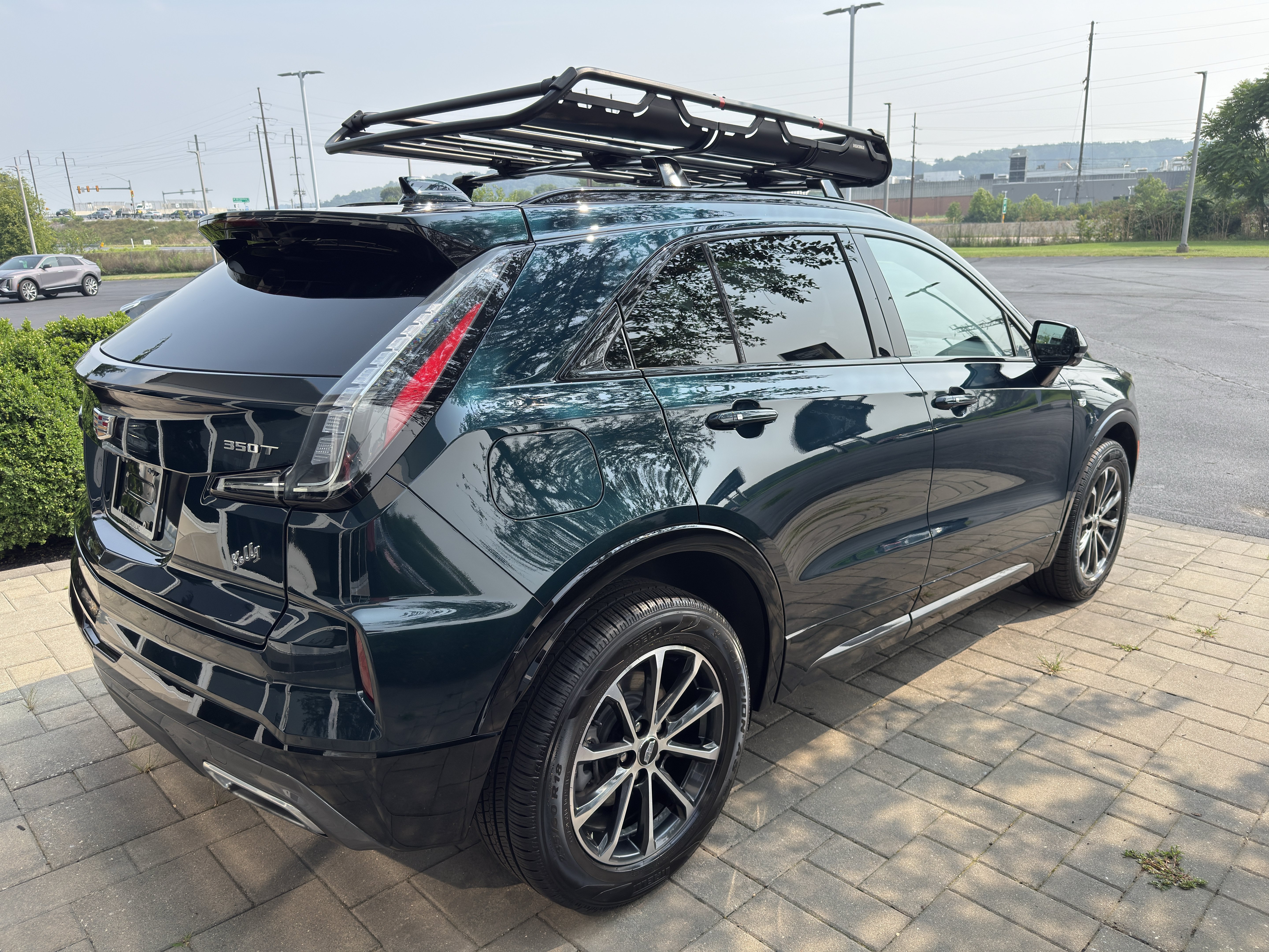 Used 2025 Cadillac XT4 Sport AWD/4WD image 9