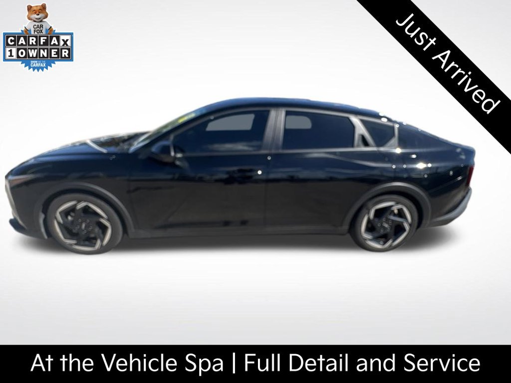 Certified 2025 Kia K4 EX FWD image 1