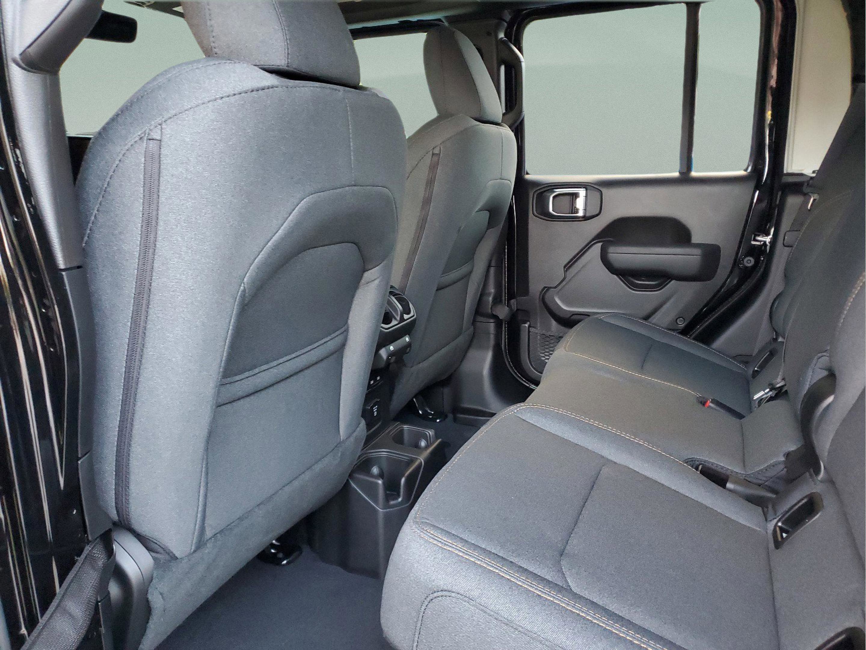 New 2025 Jeep Gladiator Willys image 27