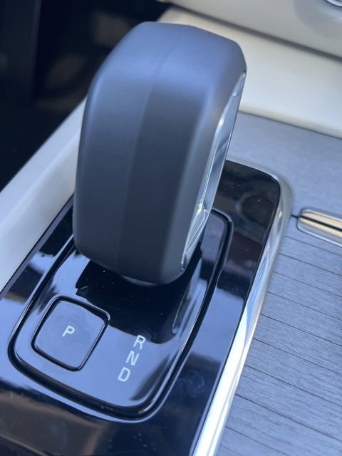 New 2026 Volvo V60 B5 Cross Country Plus w/ Climate Package image 17