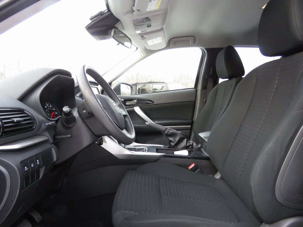 Used 2022 Mitsubishi Eclipse Cross ES image 10