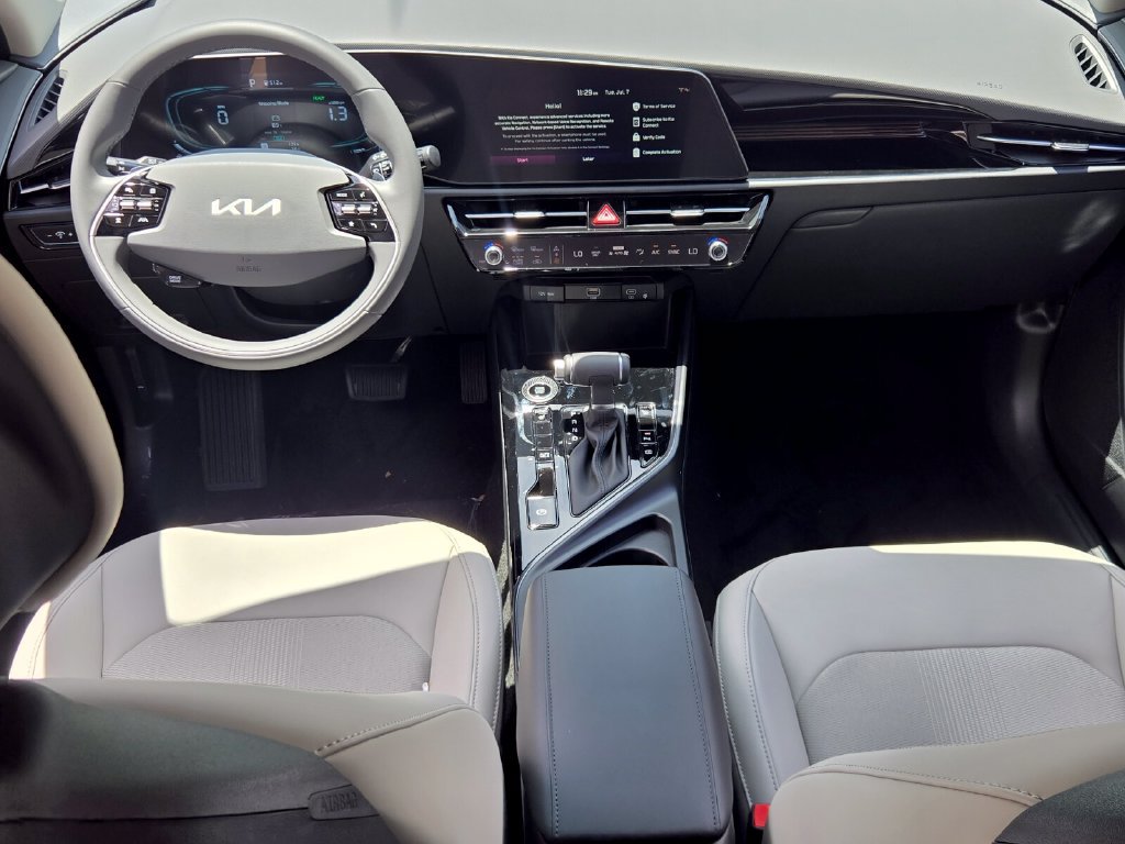 New 2026 Kia Niro EX FWD image 9
