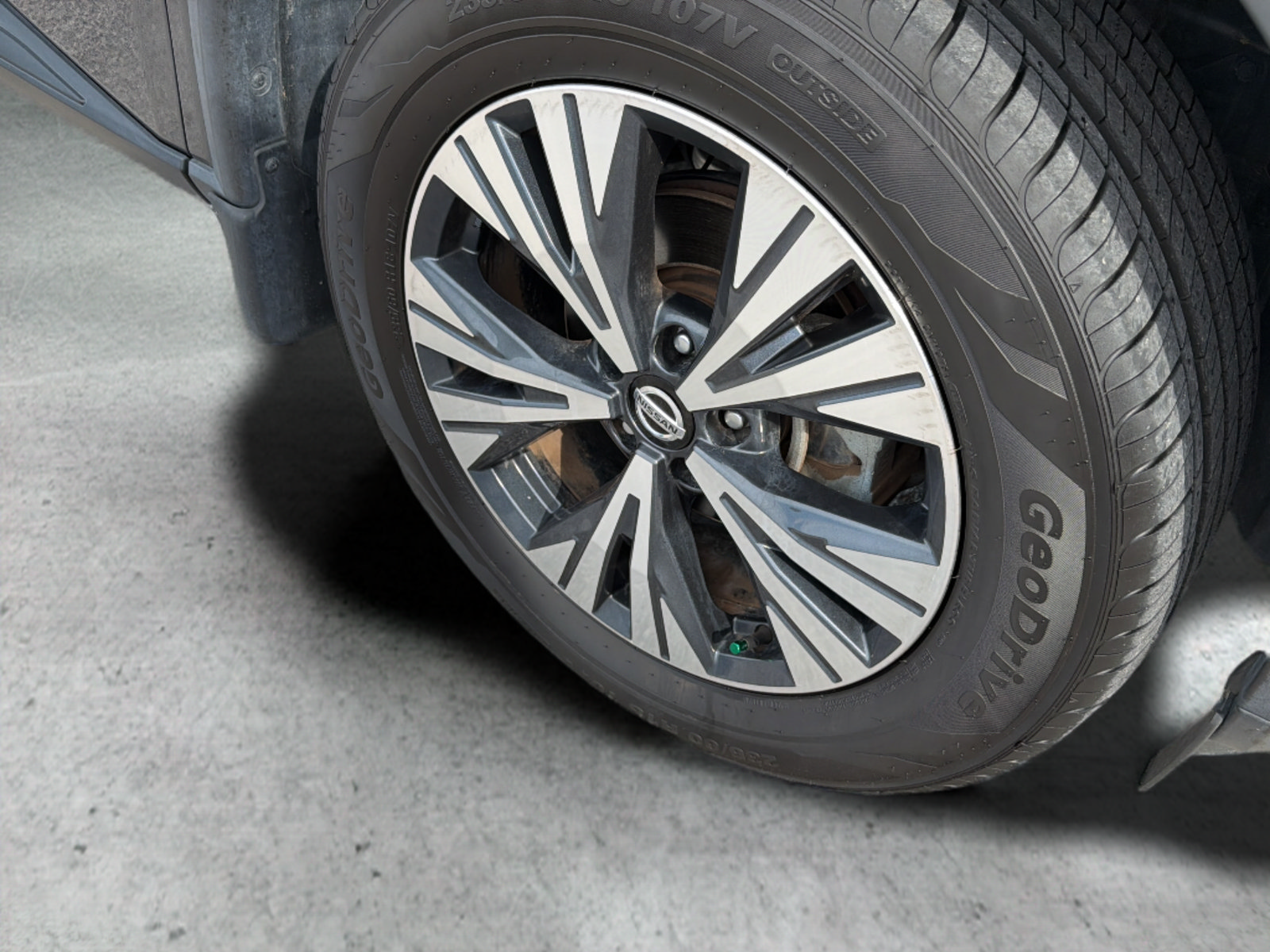 Certified 2021 Nissan Rogue SV FWD image 37