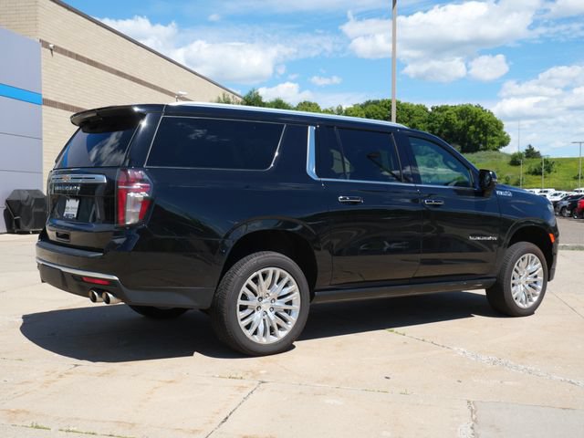 Used 2023 Chevrolet Suburban High Country AWD/4WD image 7