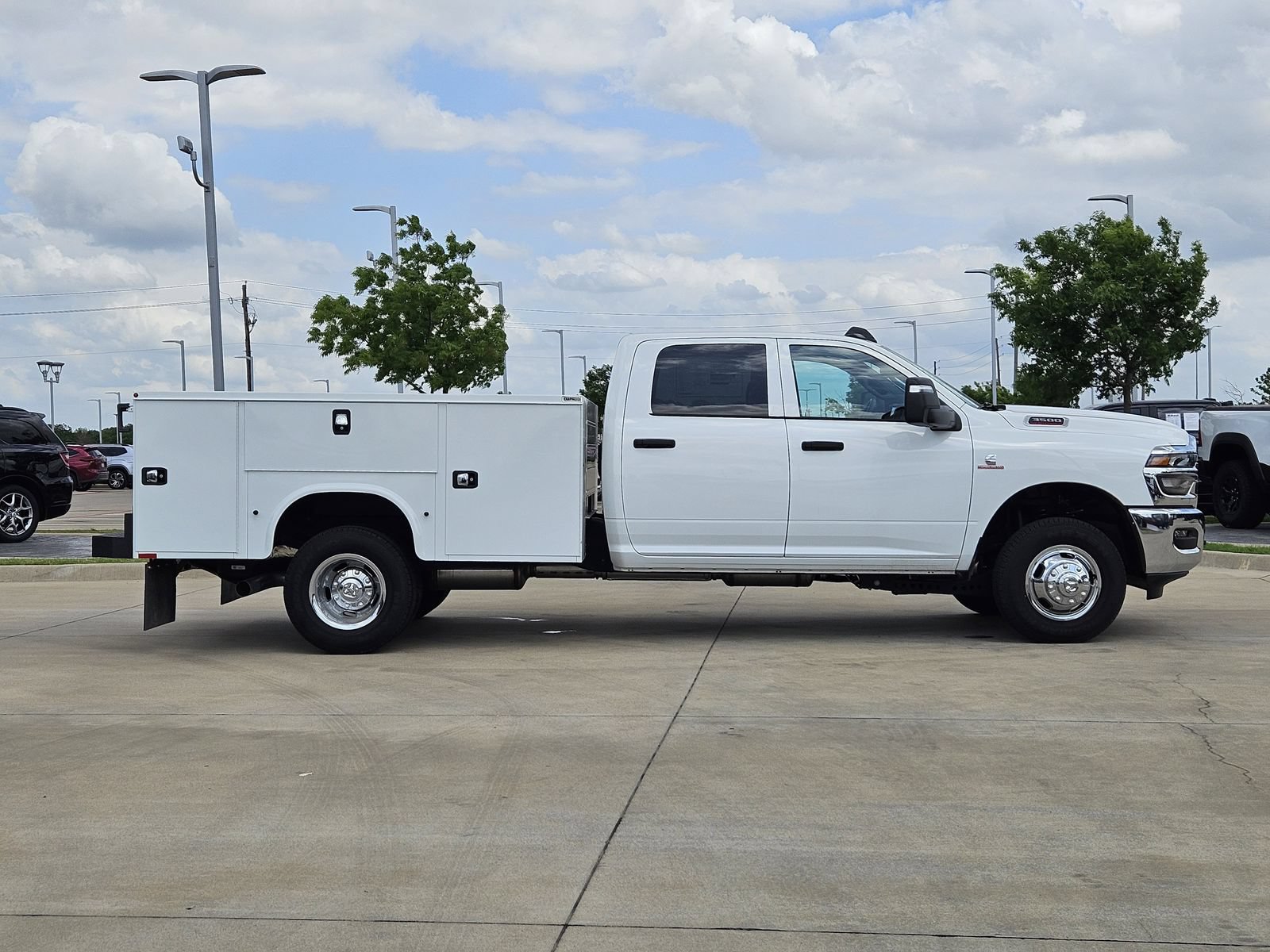New 2026 RAM 3500 Tradesman w/ Chrome Appearance Group A AWD/4WD image 8