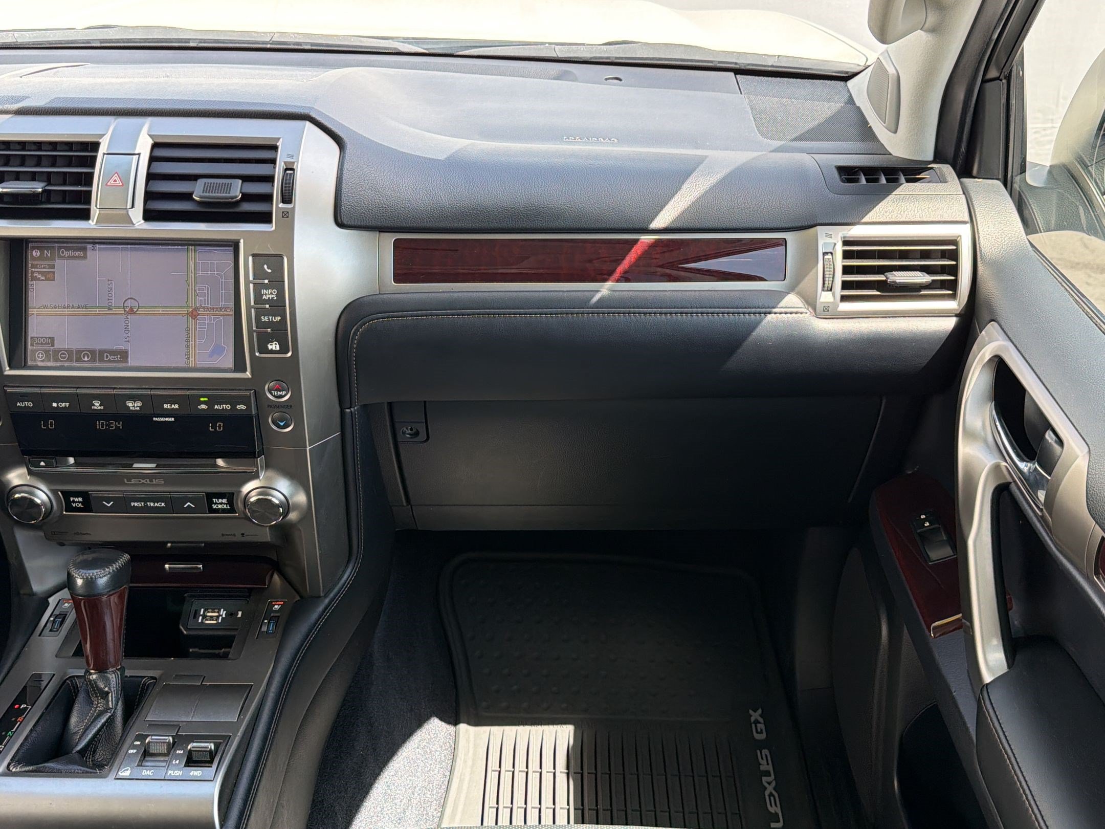 Used 2017 Lexus GX 460 Premium w/ Premium Package AWD/4WD image 28