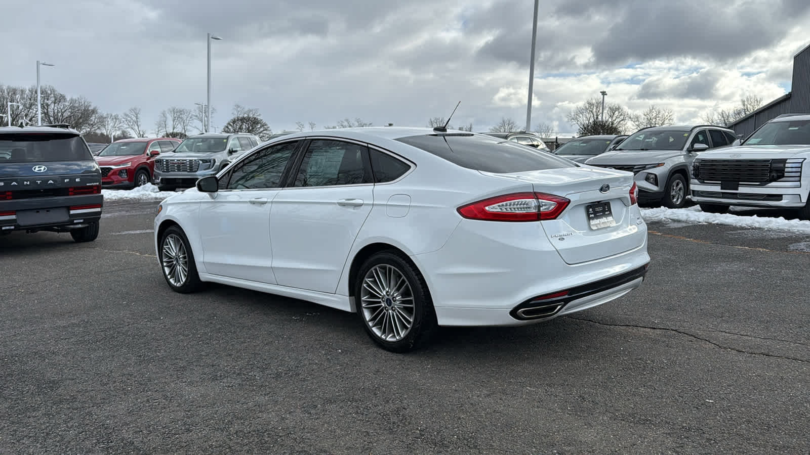 Used 2015 Ford Fusion SE w/ Equipment Group 202A image 5