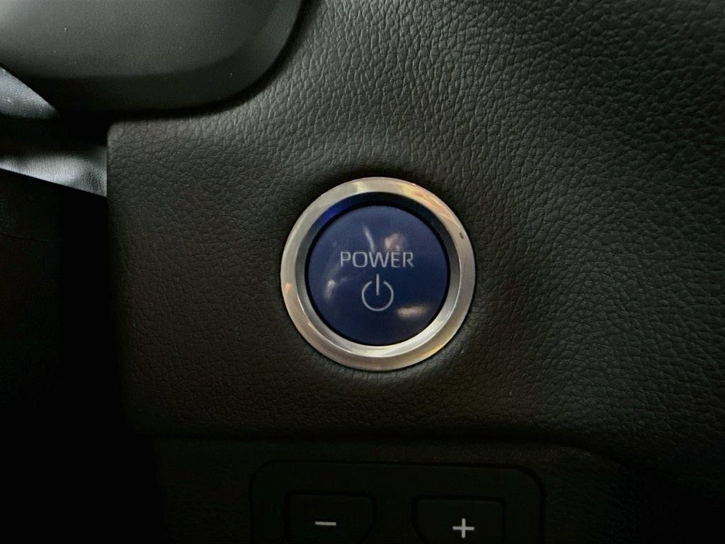 Used 2023 Toyota Sequoia Limited RWD image 16