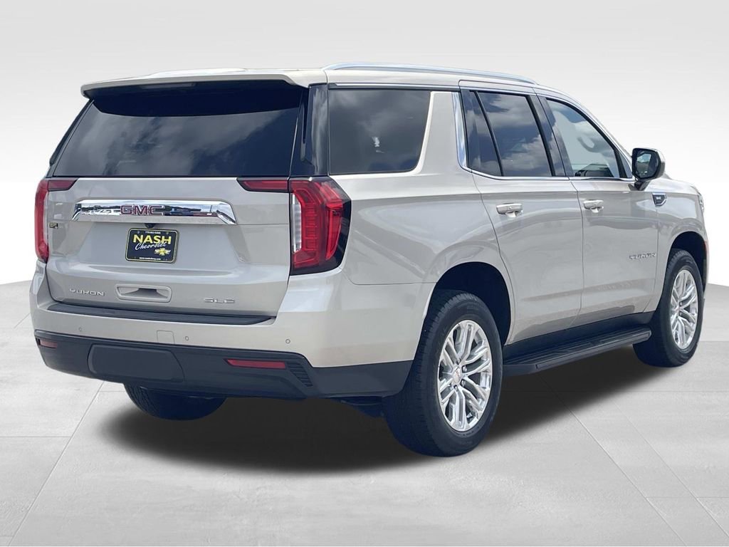 Used 2023 GMC Yukon SLE AWD/4WD image 3