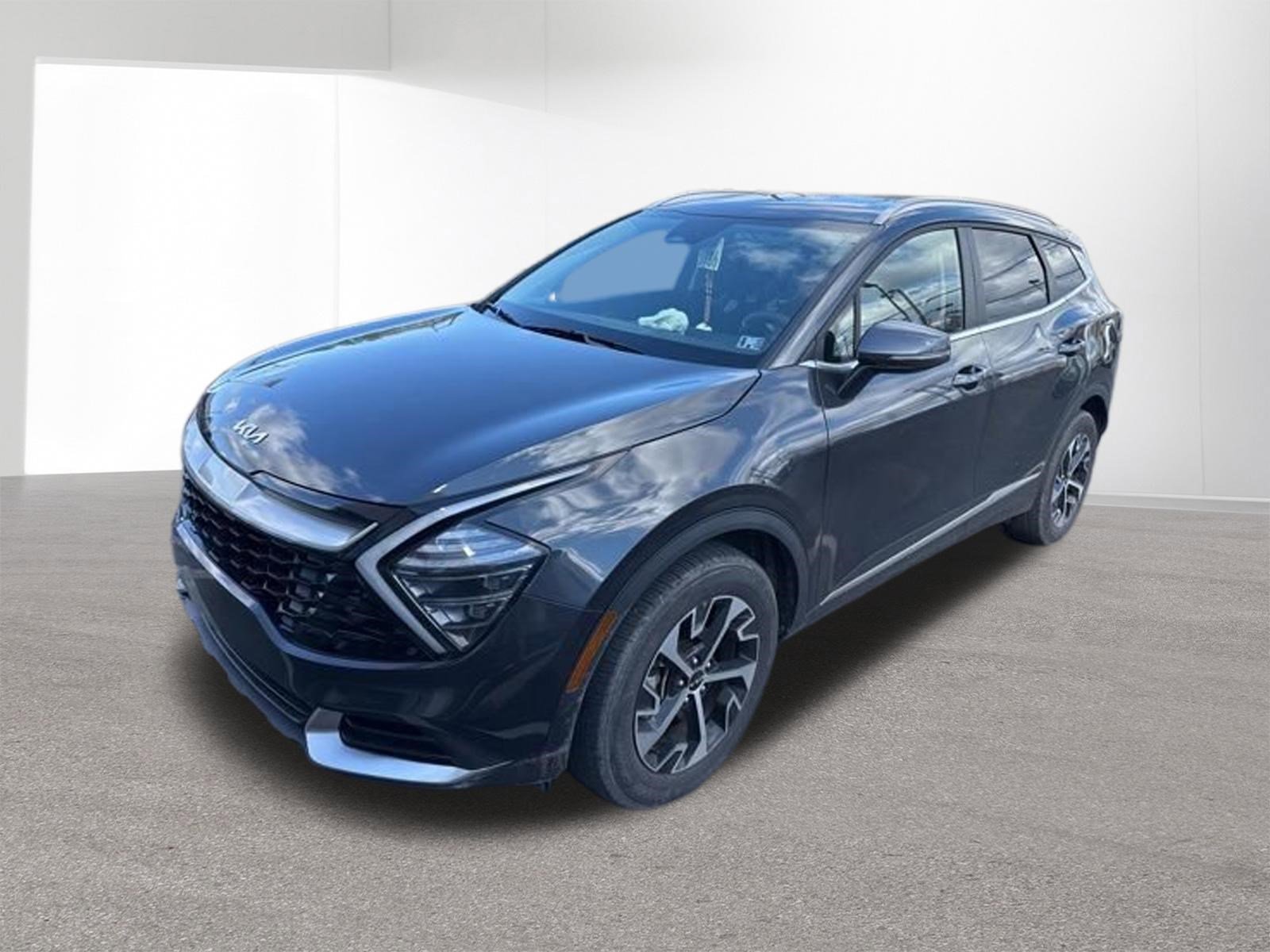 Certified 2024 Kia Sportage EX image 2