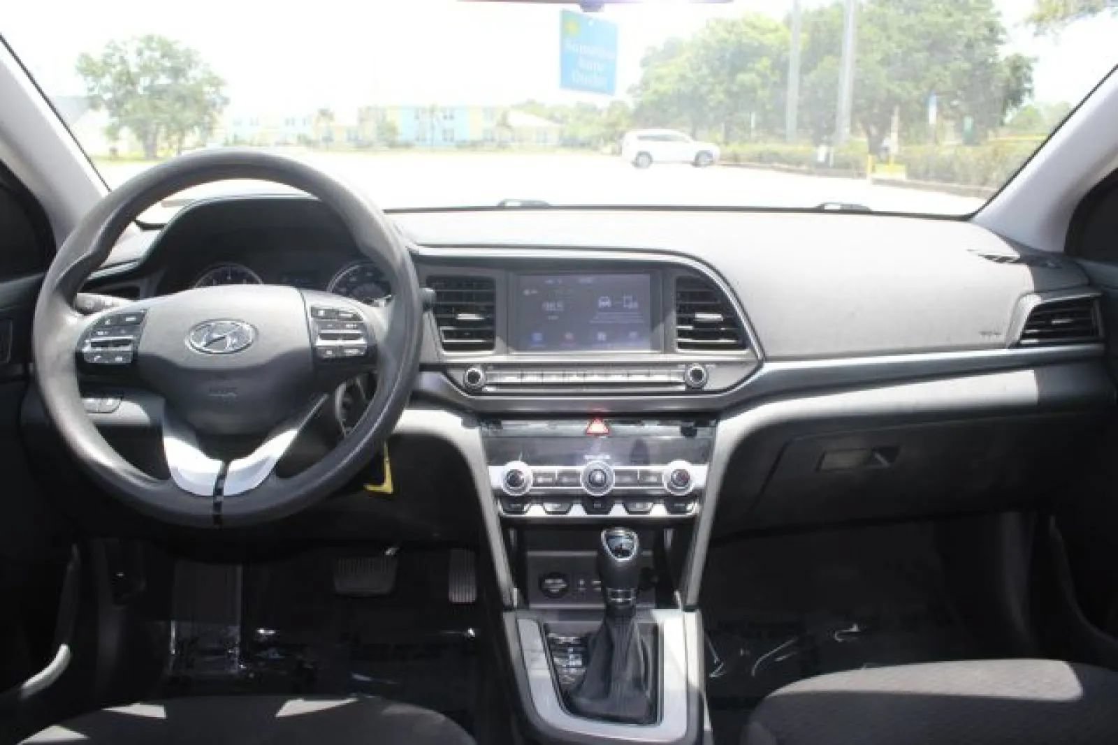 Used 2020 Hyundai Elantra SEL w/ Cargo Package (C1) FWD image 13
