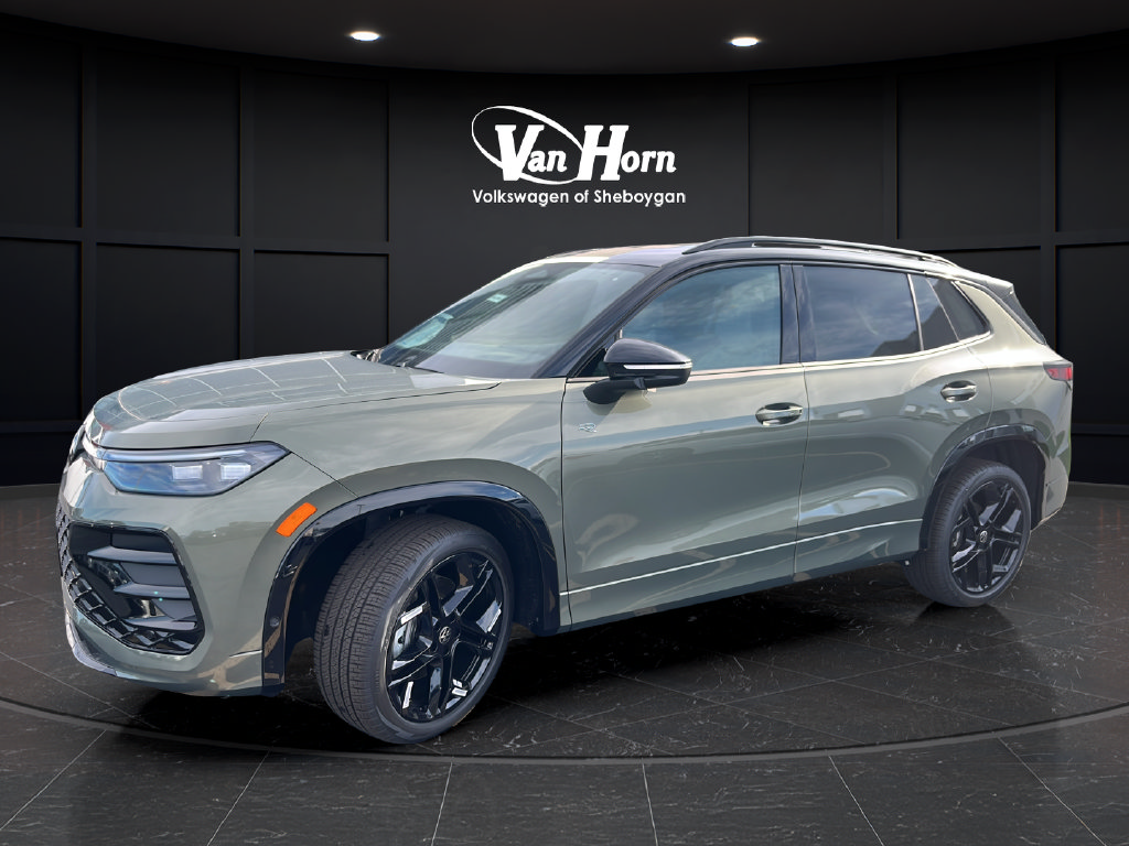 New 2026 Volkswagen Tiguan SE R-Line AWD/4WD image 3