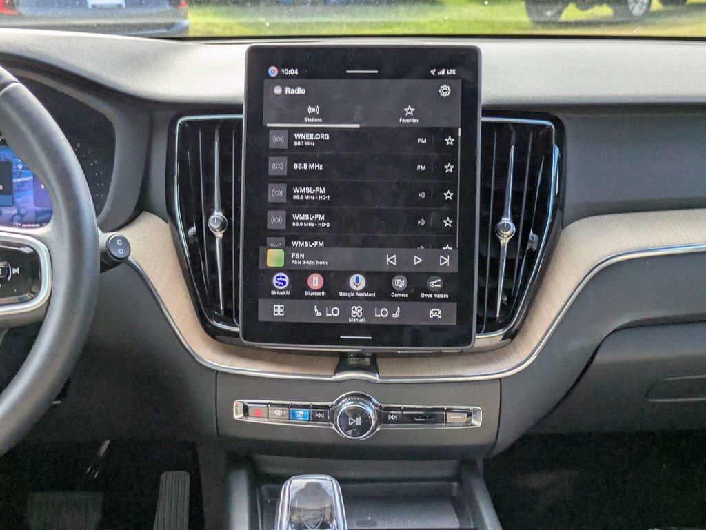 Certified 2026 Volvo XC60 B5 Core AWD/4WD image 19