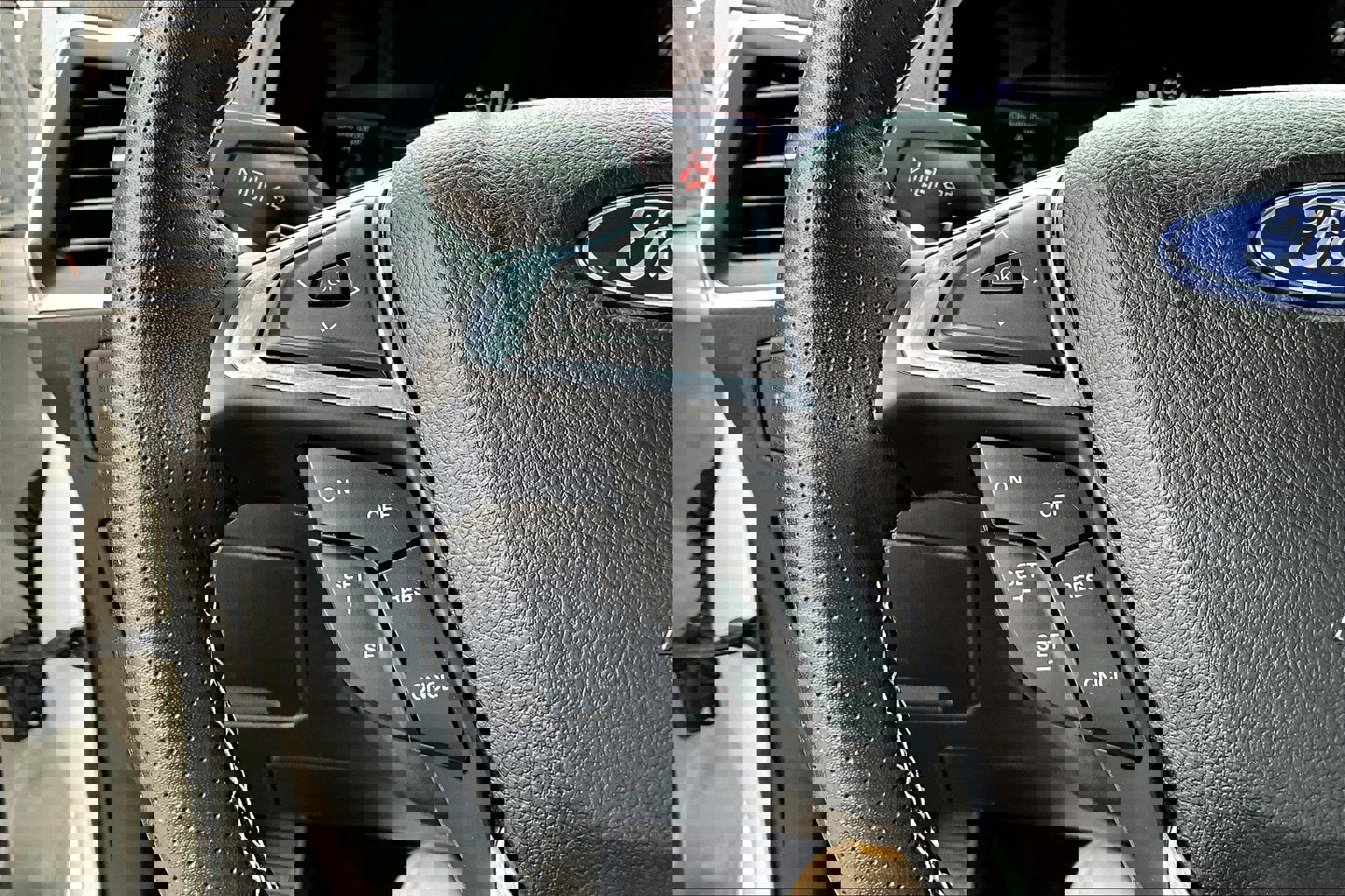 Used 2023 Ford Edge ST AWD/4WD image 22