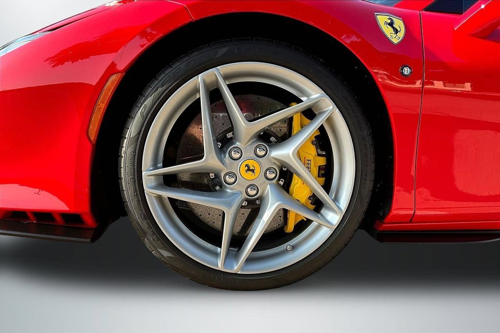 Used 2022 Ferrari F8 Tributo RWD image 28