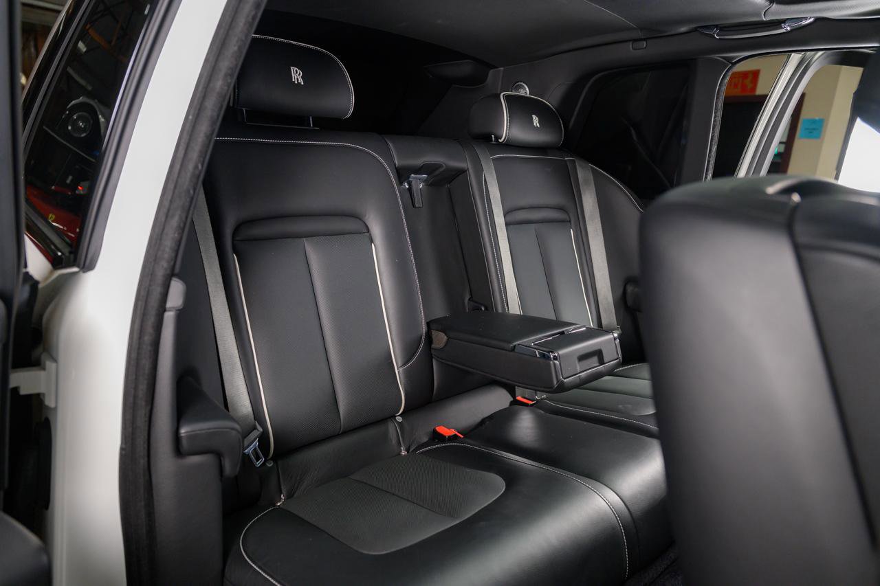 Used 2019 Rolls-Royce Cullinan image 46