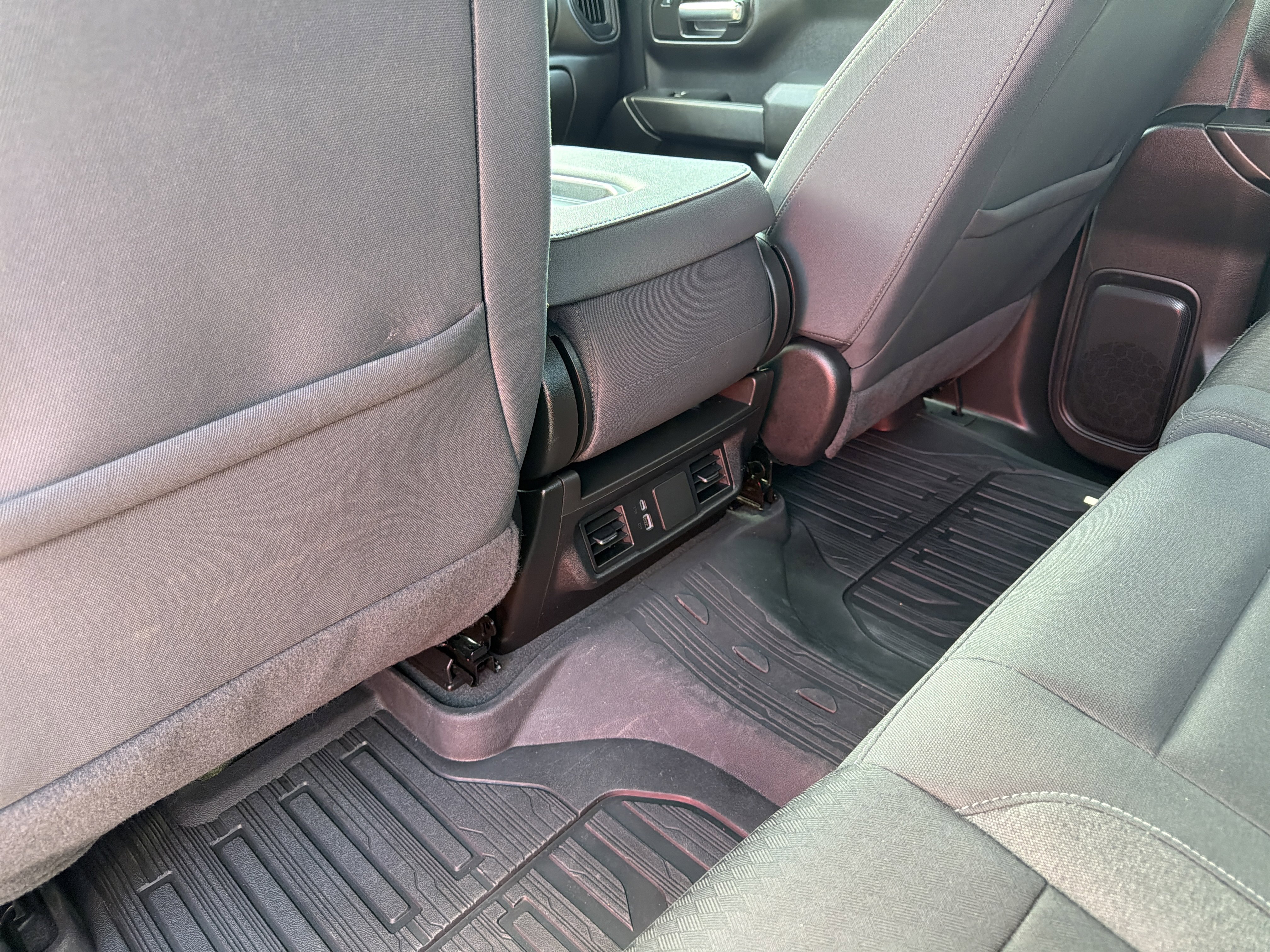 Used 2024 GMC Sierra 1500 Pro w/ Graphite Edition AWD/4WD image 16