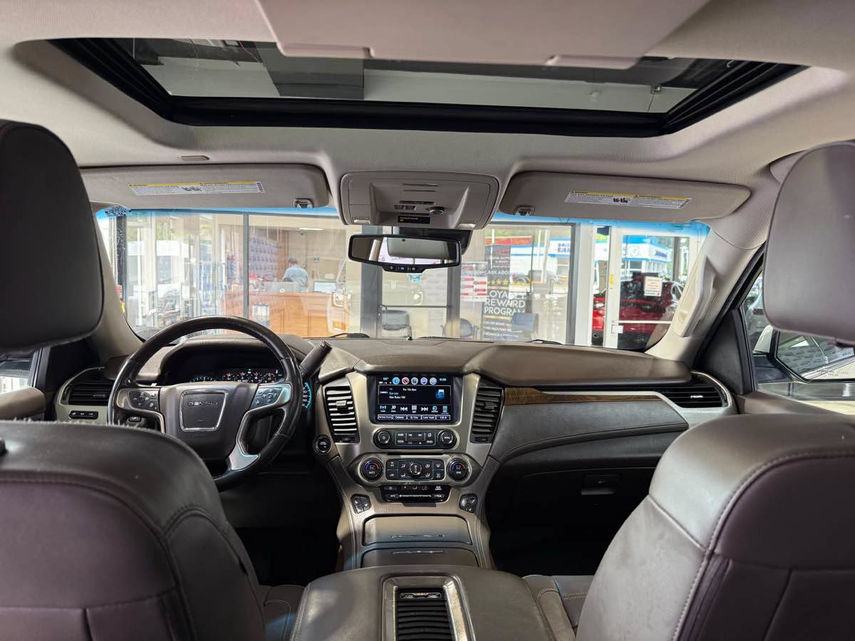 Used 2019 GMC Yukon Denali w/ Open Road Package AWD/4WD image 26