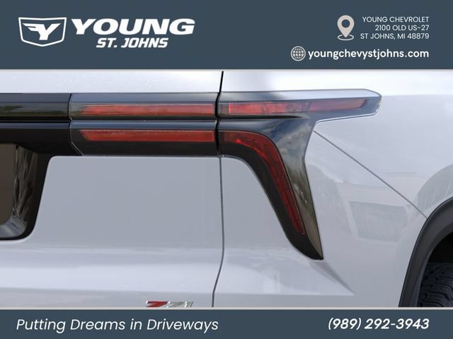 New 2027 Chevrolet Traverse Z71 w/ LPO, Floor Liner Package AWD/4WD image 11