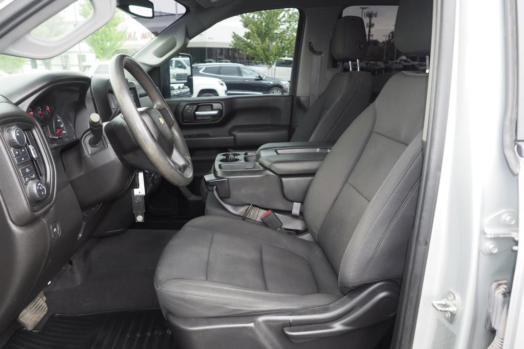 Used 2021 Chevrolet Silverado 2500 Custom w/ Custom Value Package AWD/4WD image 13