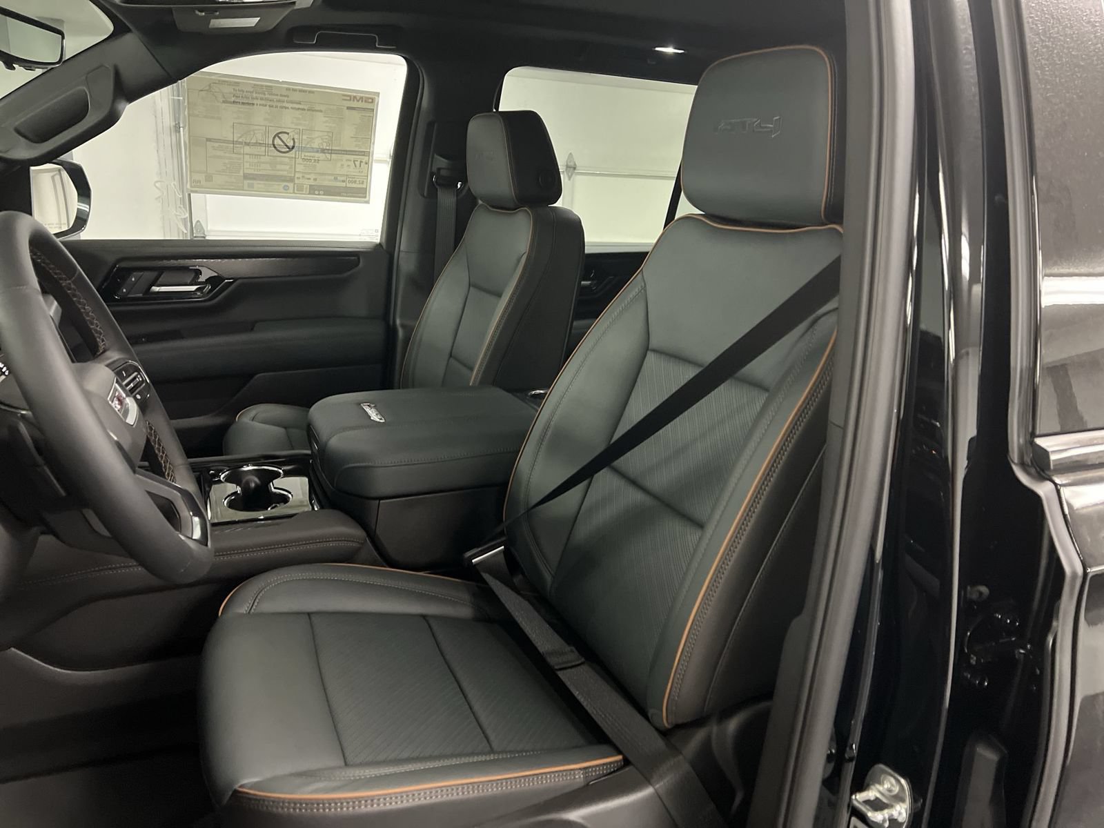 New 2026 GMC Yukon AT4 w/ AT4 Premium Package AWD/4WD image 41