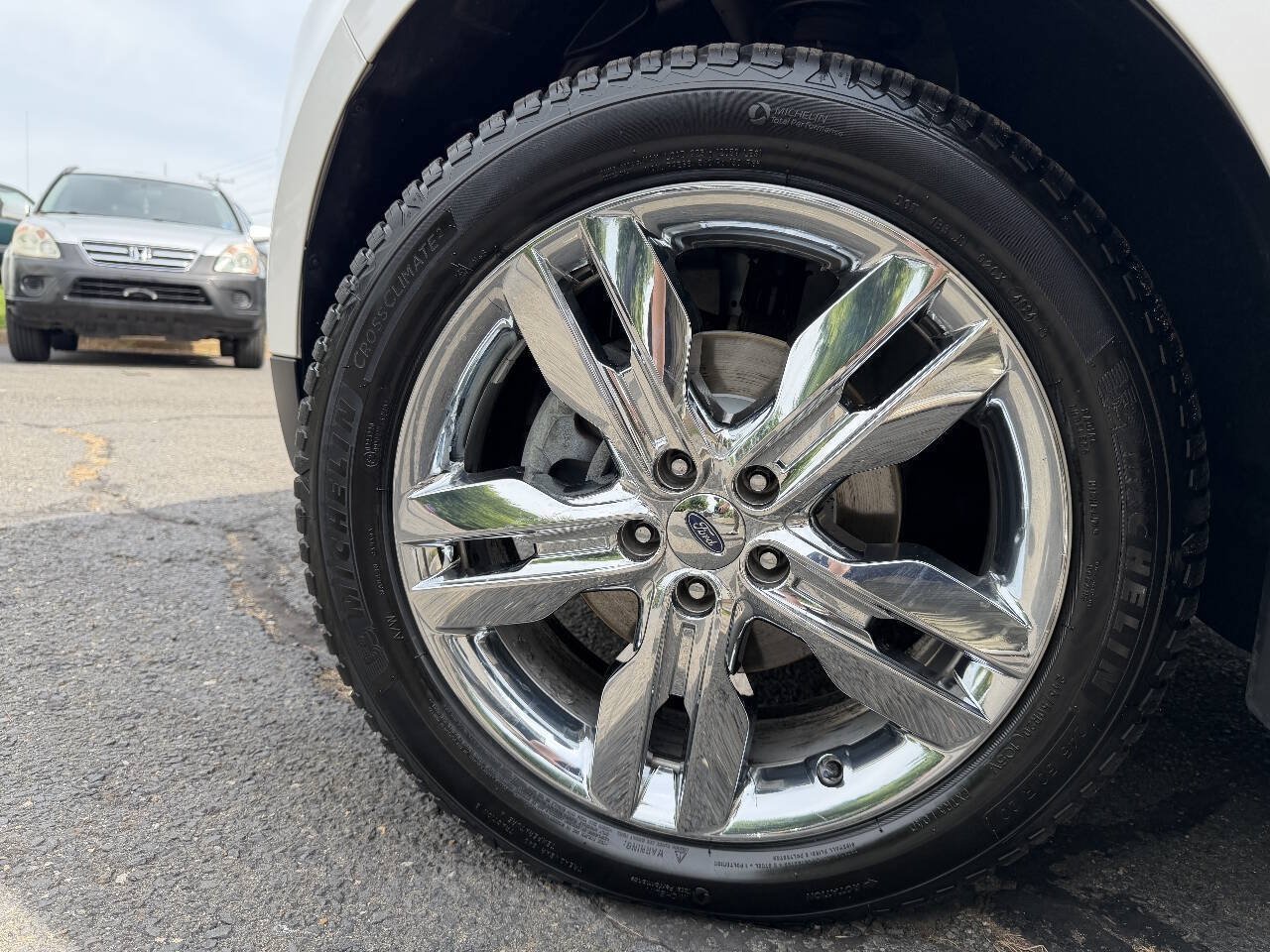 Used 2014 Ford Edge Limited w/ Equipment Group 302A AWD/4WD image 24