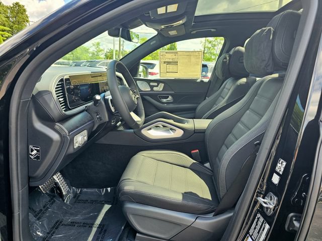 New 2026 Mercedes-Benz GLS 580 4MATIC image 16