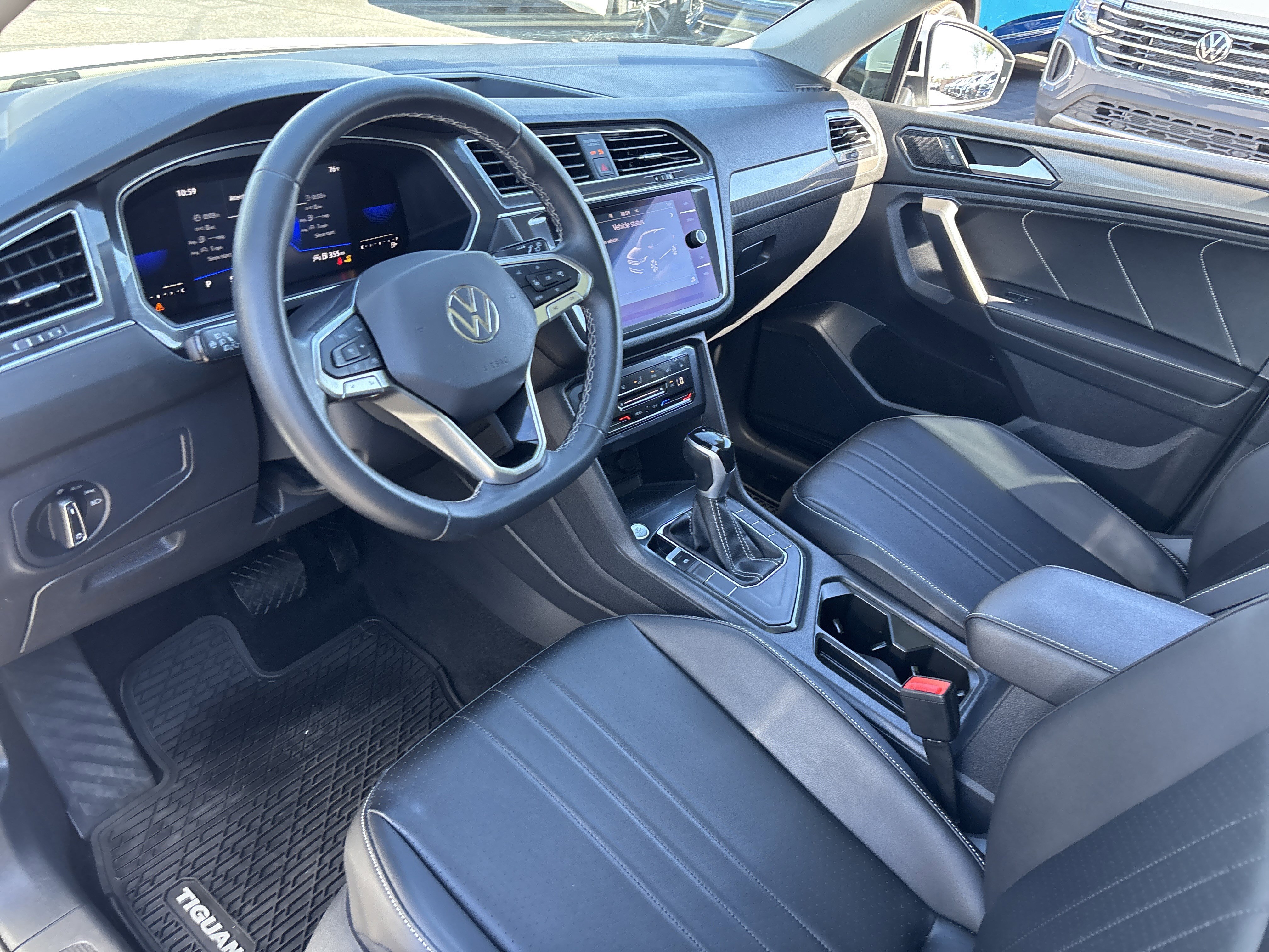 Used 2022 Volkswagen Tiguan SE image 18