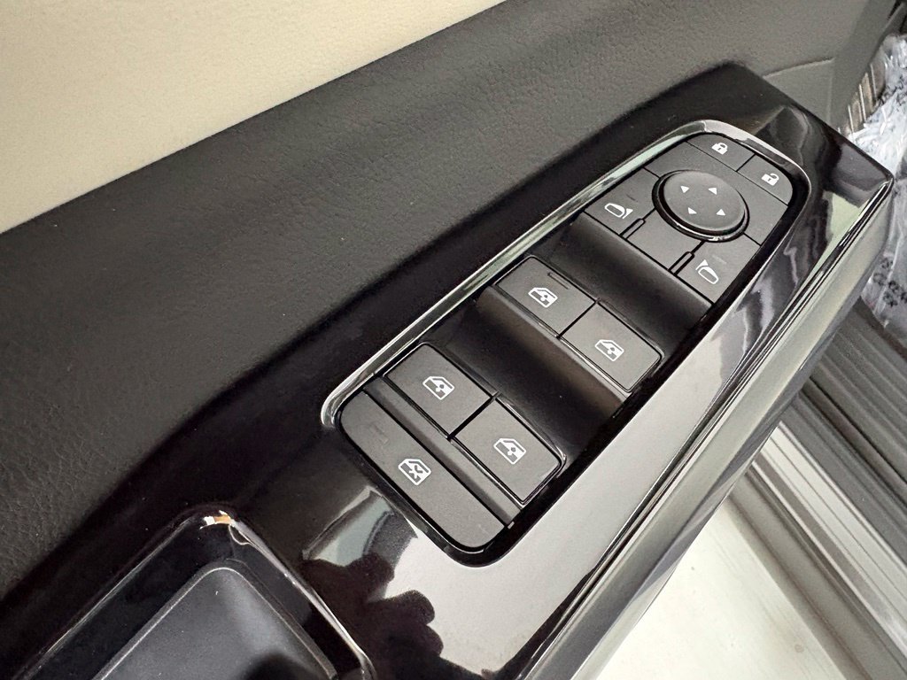 New 2026 Nissan Pathfinder SL FWD image 20