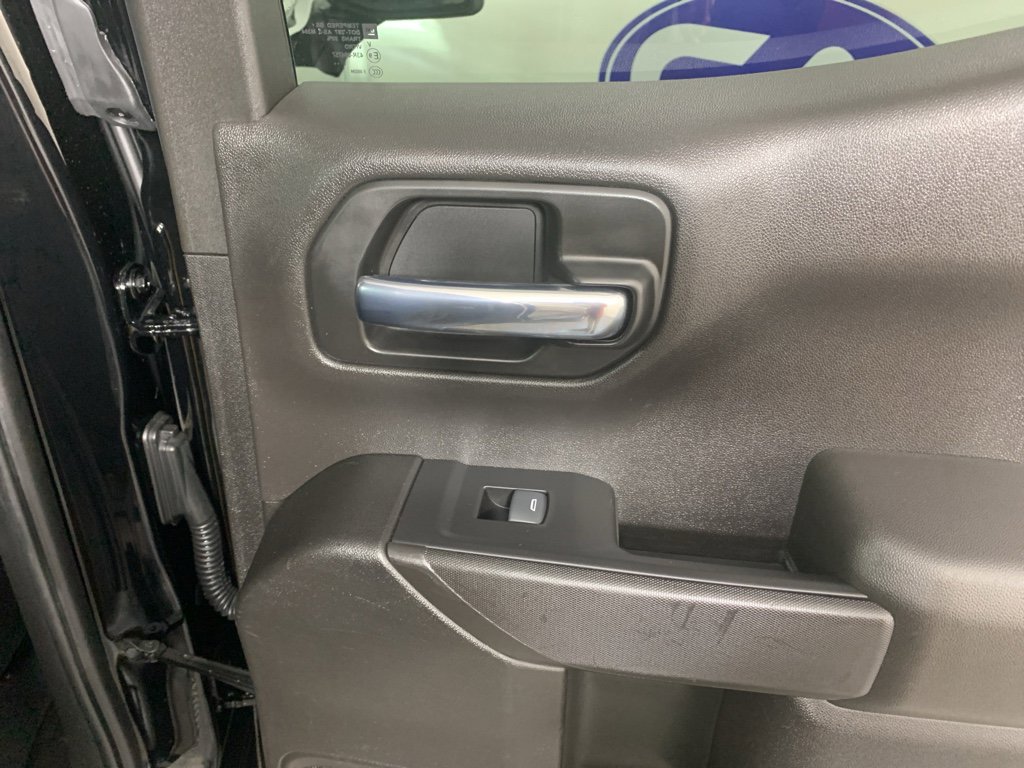 Used 2022 Chevrolet Silverado 1500 LT image 36