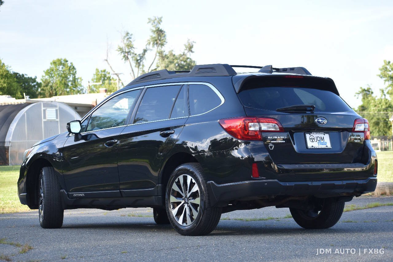 Used 2017 Subaru Outback 3.6R Limited AWD/4WD image 7