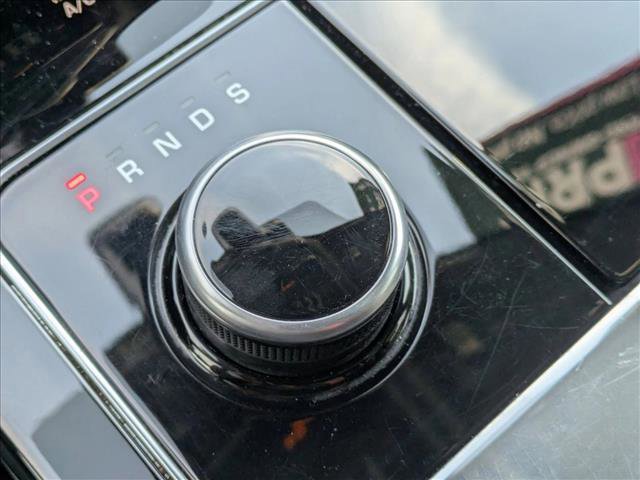 Used 2018 Land Rover Range Rover Velar R-Dynamic HSE image 12