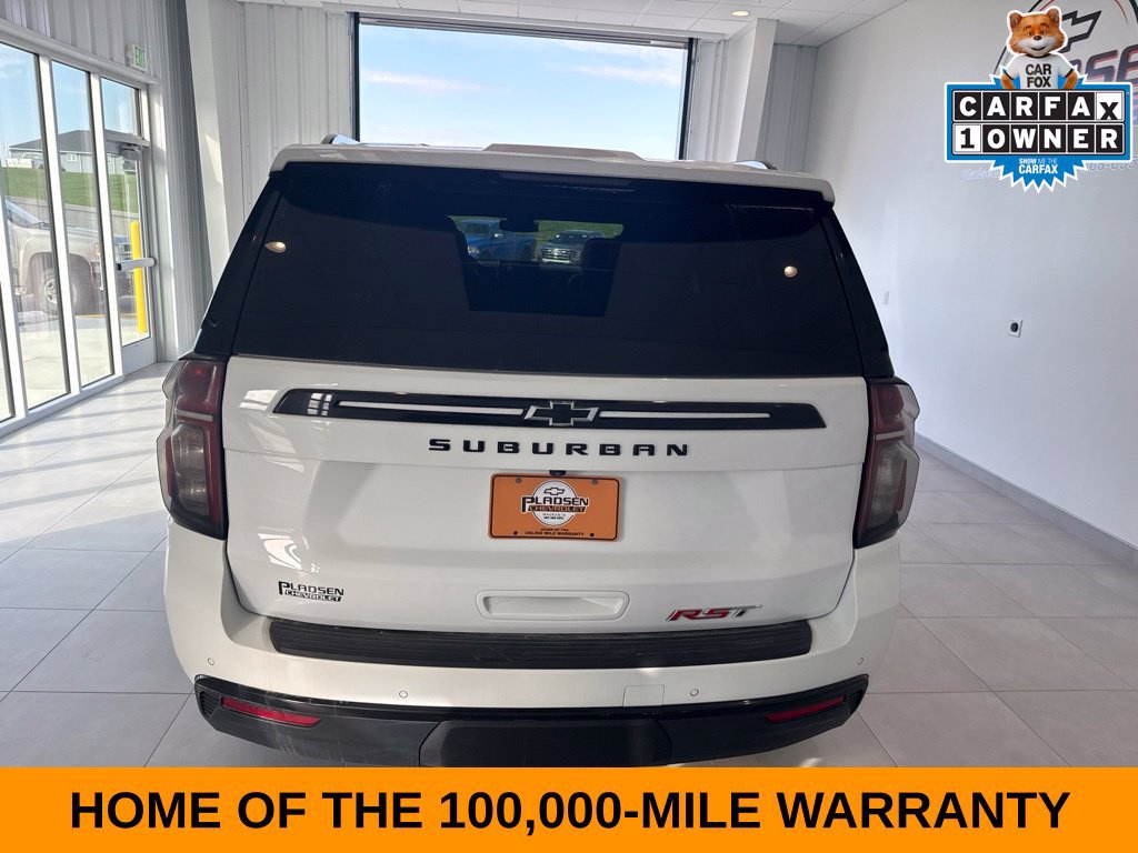 Used 2024 Chevrolet Suburban RST w/ Luxury Package AWD/4WD image 3