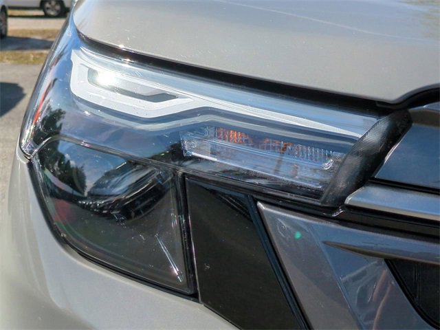 Used 2025 Subaru Forester Premium w/ Convenience Package #2 image 10