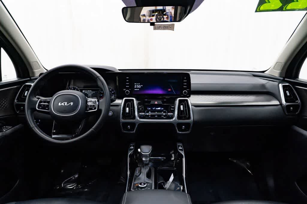 Used 2022 Kia Sorento SX AWD/4WD image 9